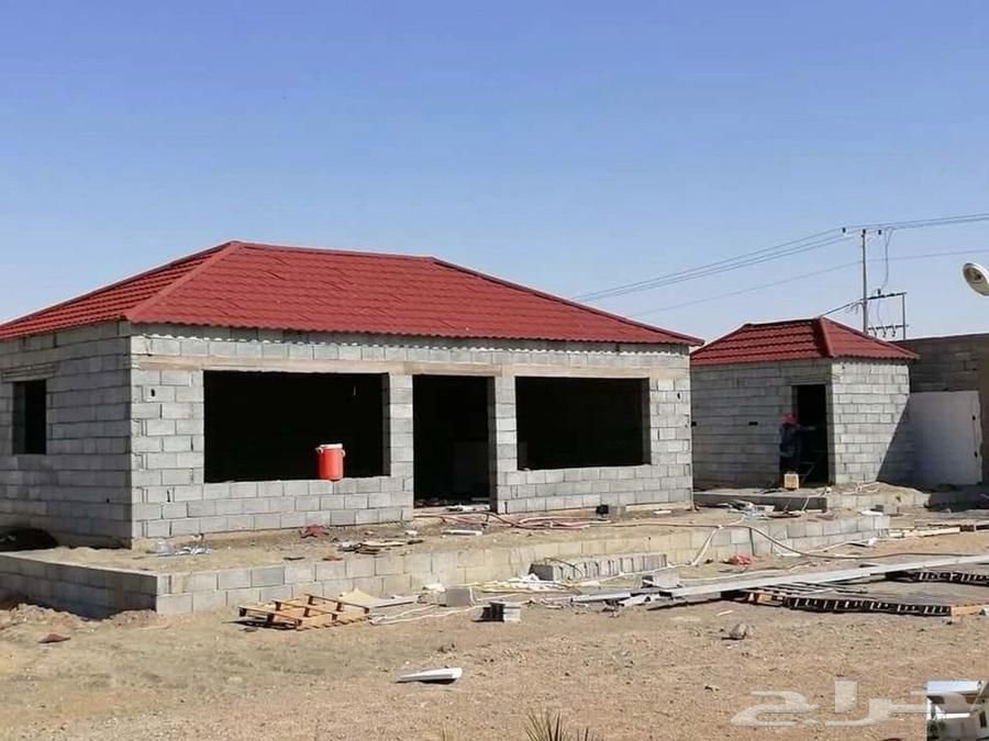 تصميم وبناء مجالس وملاحق خارجية فاخرة من تنفيذ شركة  المظلات والسواتر  العامة — جودة عالية وتشطيبات راقية